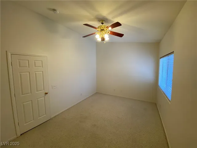 $1,825 | 2152 Jade Creek Street, Unit 104, Las Vegas, NV 89117