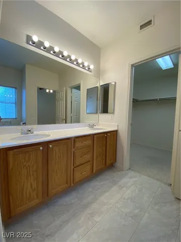 $1,825 | 2152 Jade Creek Street, Unit 104, Las Vegas, NV 89117