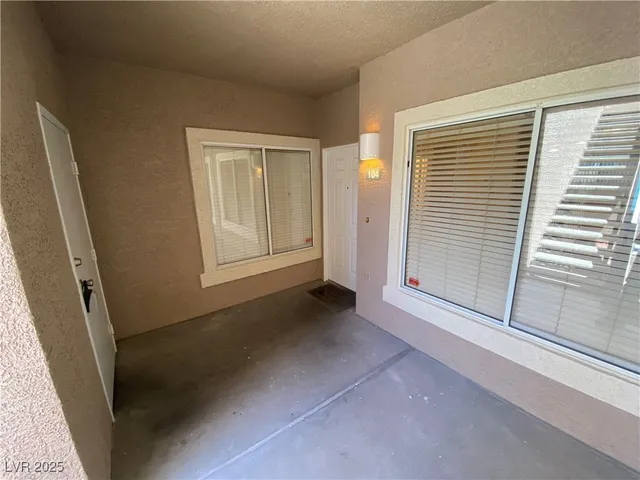 $1,825 | 2152 Jade Creek Street, Unit 104, Las Vegas, NV 89117