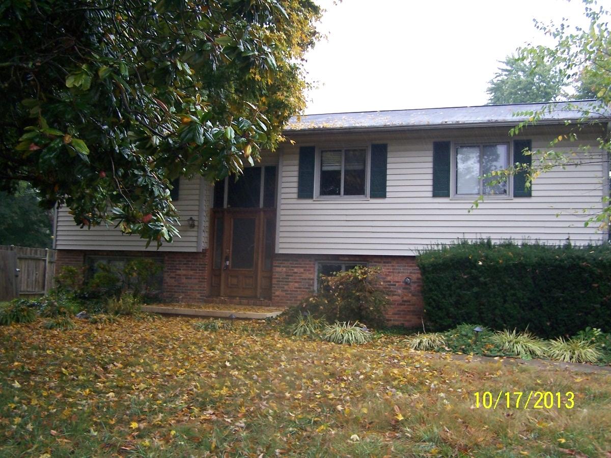 7756 Ashley Road Powell, TN 37849 - Photo 1 of 14 110_4460