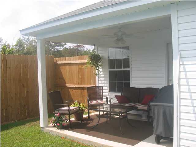 35 Cactus Road Mary Esther, FL 32569 - Photo 2 of 9 Gallery Image 2