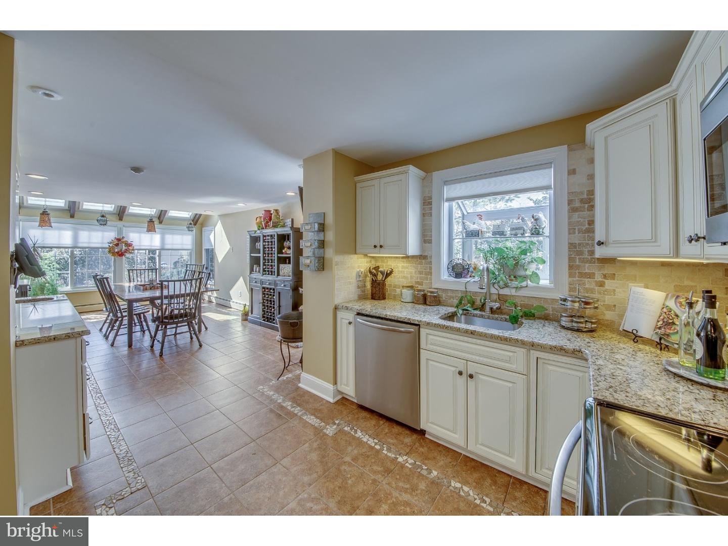 403 Golfview Road Wallingford, PA 19086 - Photo 6 of 25 Kitchen