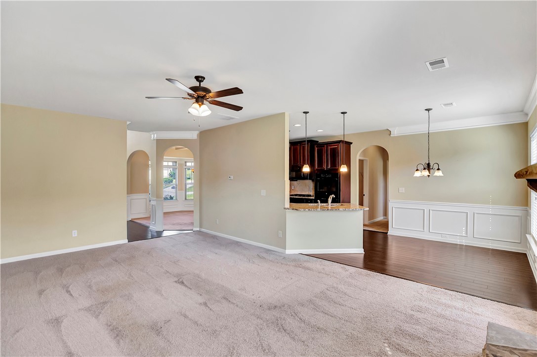 12 Rohan Drive Anderson, SC 29621 - Photo 13 of 36 Living Room