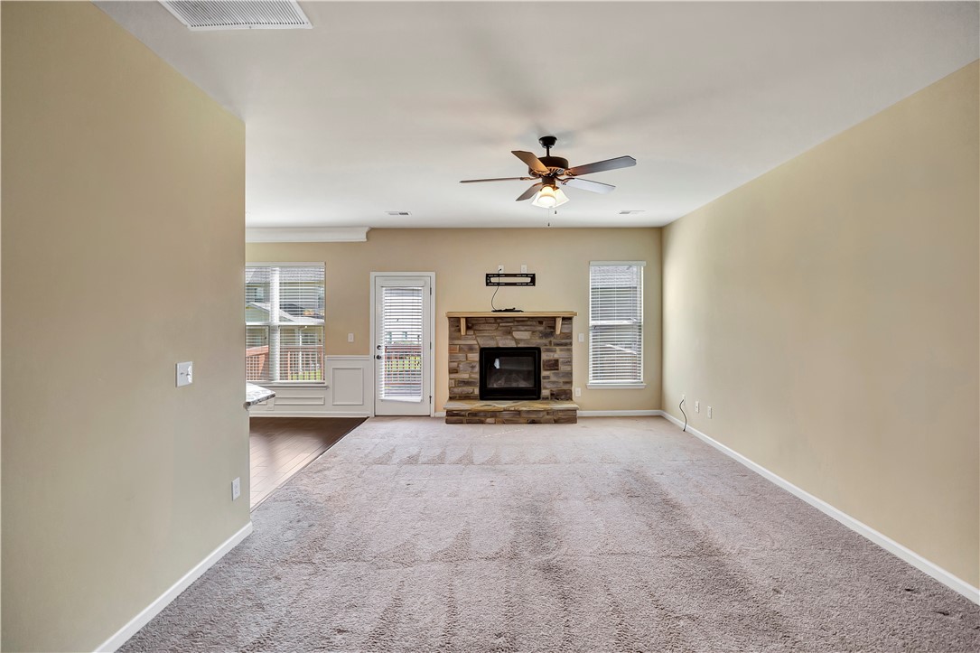 12 Rohan Drive Anderson, SC 29621 - Photo 14 of 36 Living Room
