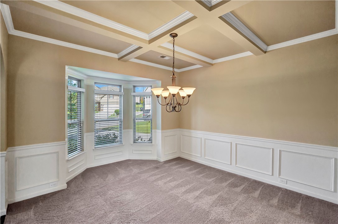 12 Rohan Drive Anderson, SC 29621 - Photo 4 of 36 Dining Room