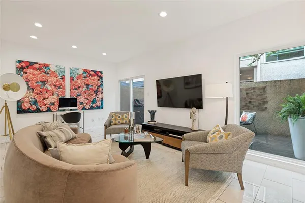 $459,000 | 2509 Welborn Street, Unit C, Dallas, TX 75219