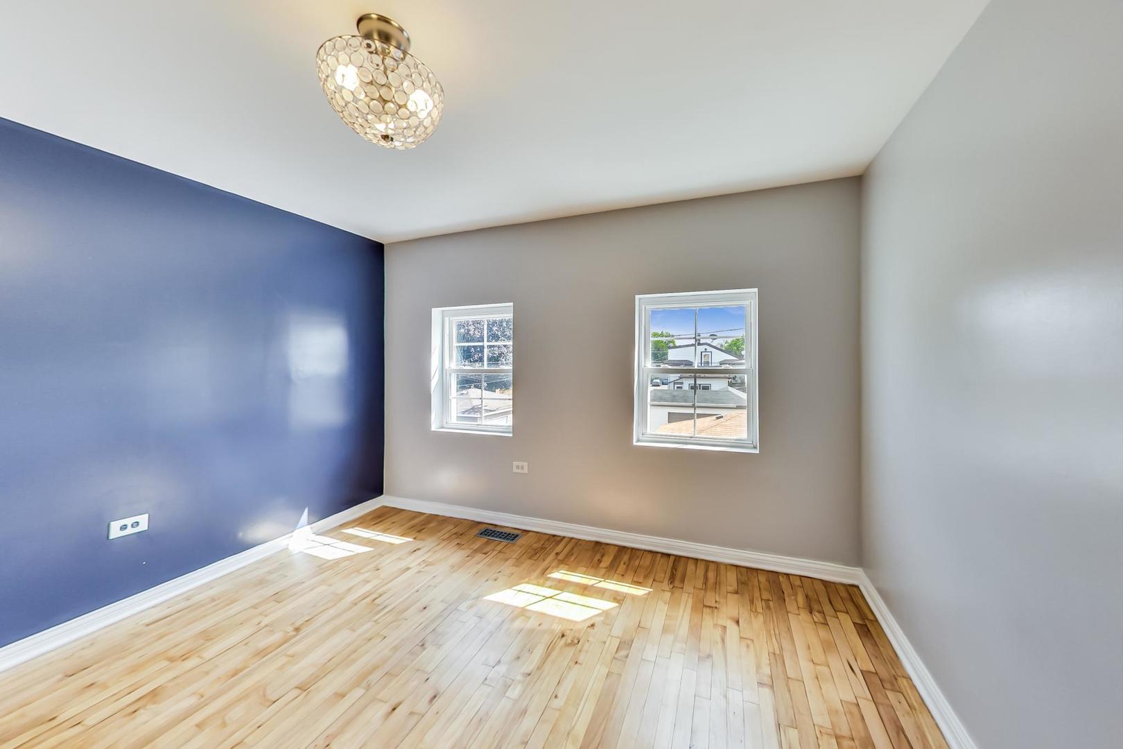 4015 West Addison Street Chicago, IL 60641 - Photo 12 of 30 a view of an empty room with a window