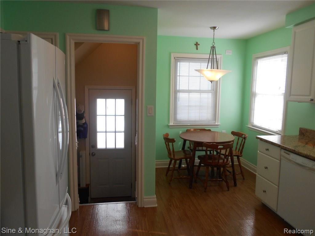 223 McMillan Road Grosse Pointe Farms, MI 48236 - Photo 7 of 39