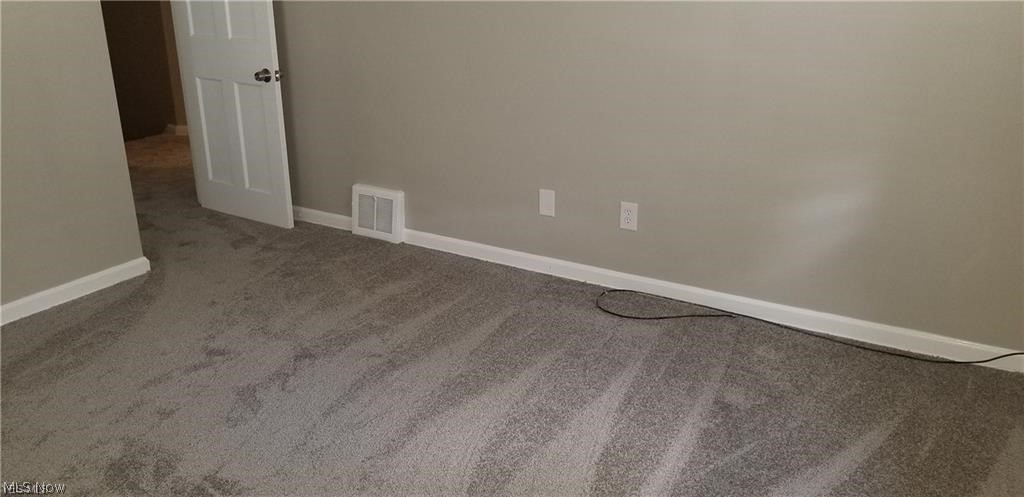 4303 Elmwood Road Cleveland, OH 44121 - Photo 26 of 35