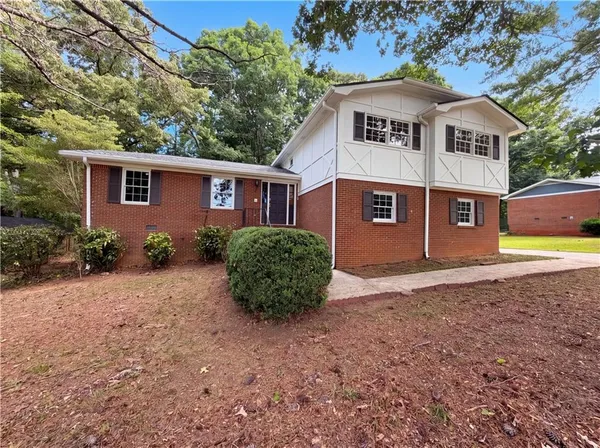 $282,000 | 1938 Surrey Trail Southeast, Conyers, GA 30013