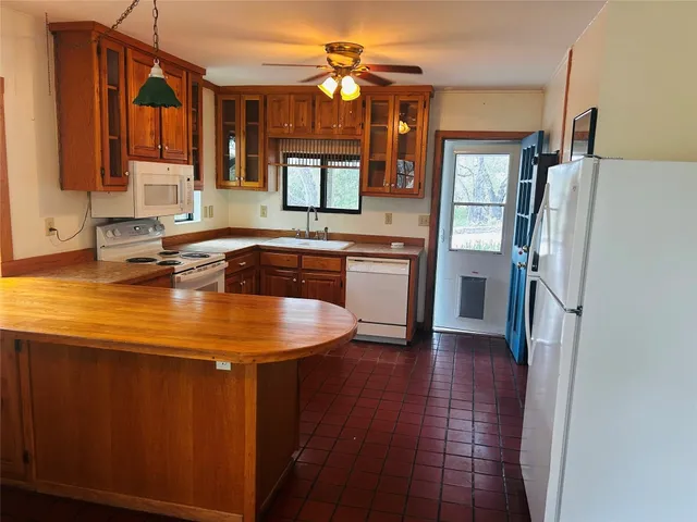 $1,895 | 4827 Eck Lane, Austin, TX 78734