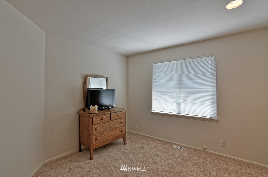 20213 29th Avenue Southeast Bothell, WA 98012 - Photo 16 of 22