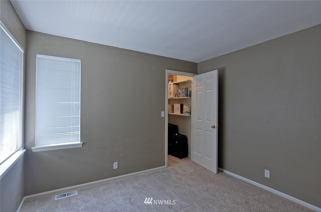 20213 29th Avenue Southeast Bothell, WA 98012 - Photo 17 of 22