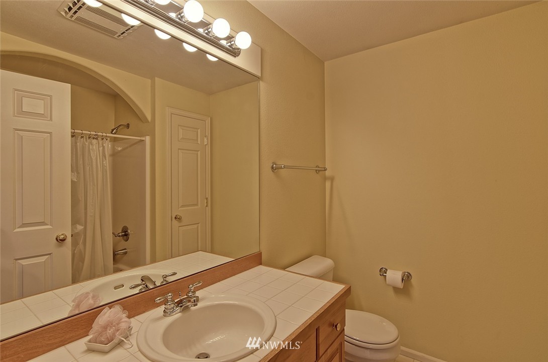20213 29th Avenue Southeast Bothell, WA 98012 - Photo 18 of 22