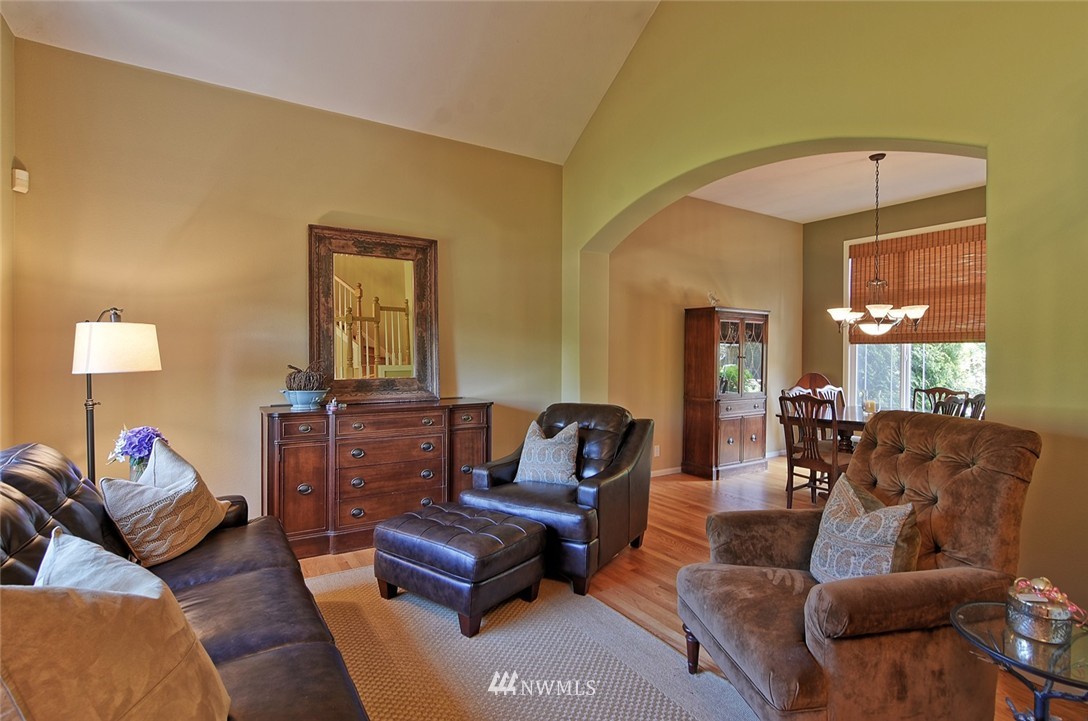 20213 29th Avenue Southeast Bothell, WA 98012 - Photo 3 of 22