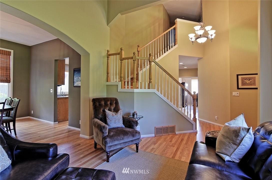 20213 29th Avenue Southeast Bothell, WA 98012 - Photo 4 of 22