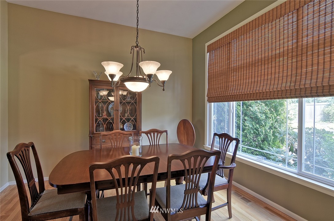 20213 29th Avenue Southeast Bothell, WA 98012 - Photo 6 of 22
