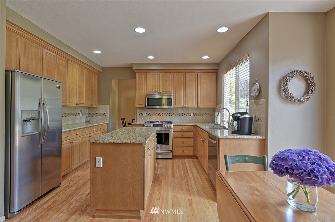 20213 29th Avenue Southeast Bothell, WA 98012 - Photo 7 of 22