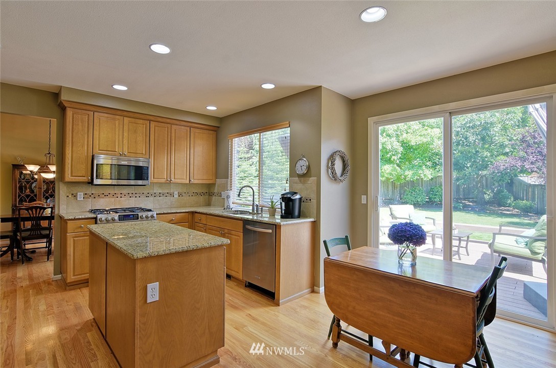 20213 29th Avenue Southeast Bothell, WA 98012 - Photo 8 of 22