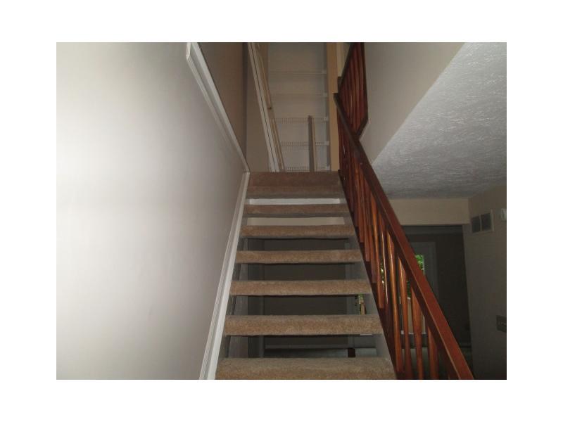 8554 Hague Road Indianapolis, IN 46256 - Photo 10 of 13 Gallery Image 10