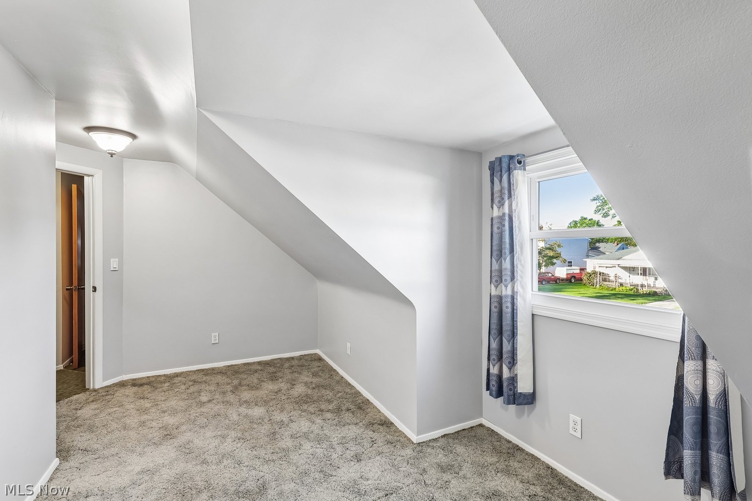 1723 Rush Road Wickliffe, OH 44092 - Photo 13 of 31 Gallery Image 13