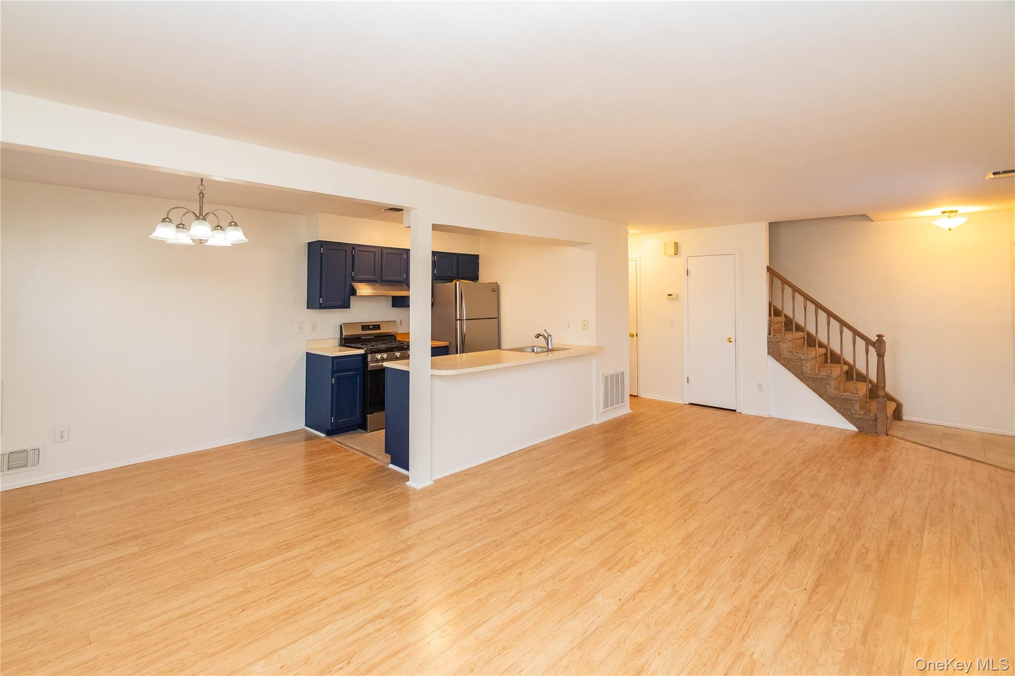 29 The Rise Warwick, NY 10990 - Photo 3 of 34