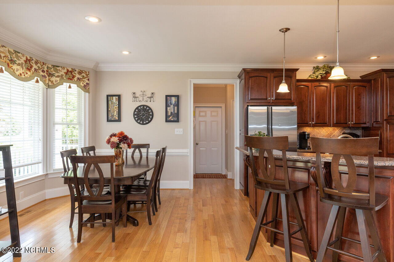 7300 Cleveland Road Clayton, NC 27520 - Photo 13 of 42 013-1280x960-breakfast-kitchen