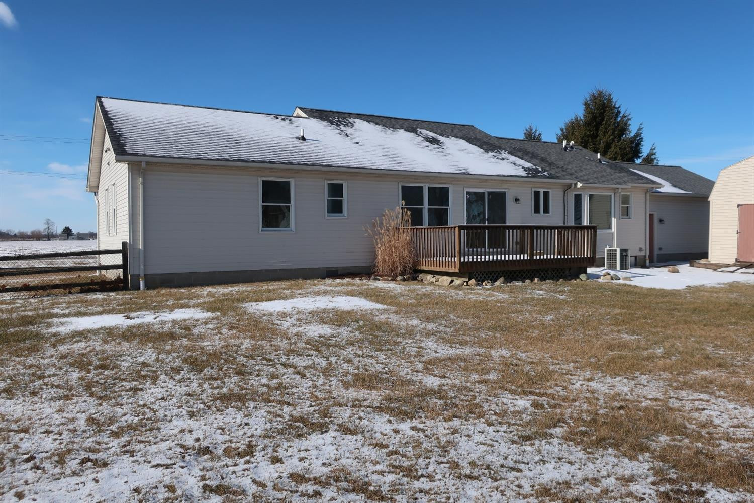 12083 Sanford Road Milan, MI 48160 - Photo 38 of 48 Photo 38