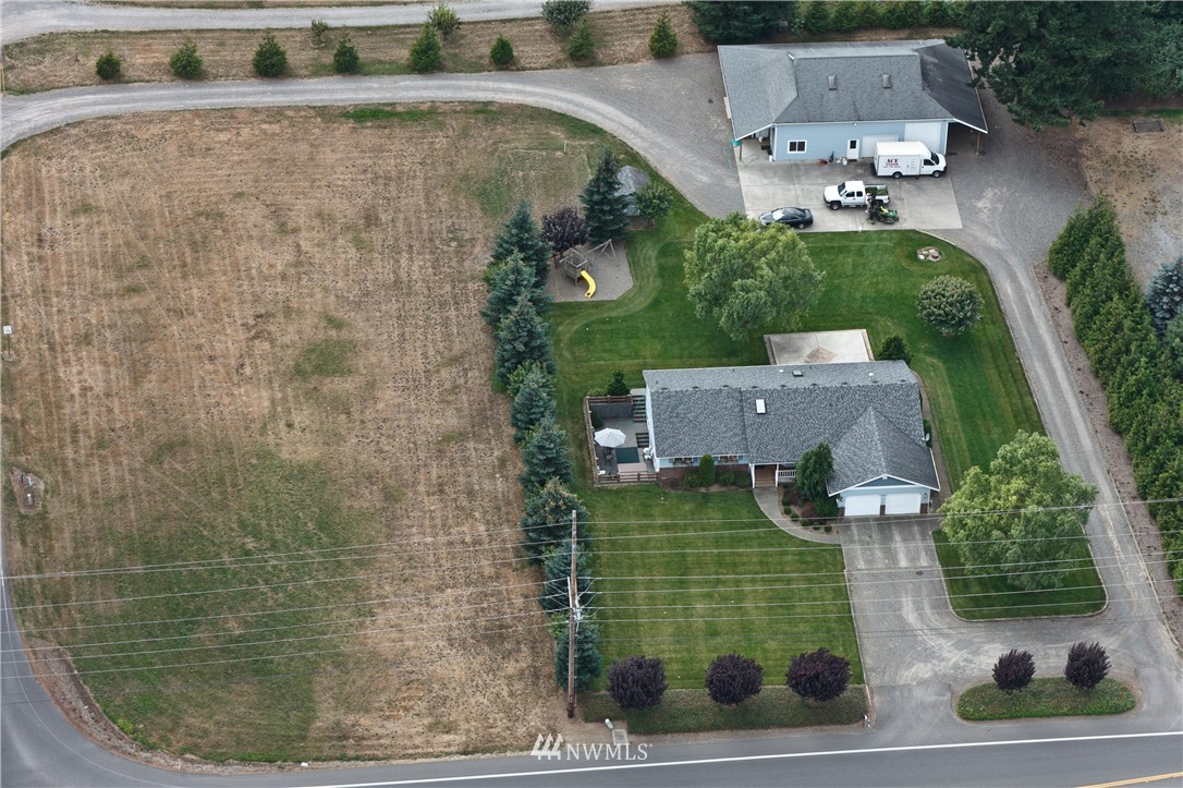 7511 Hannegan Road Lynden, WA 98264 - Photo 5 of 5 Gallery Image 5