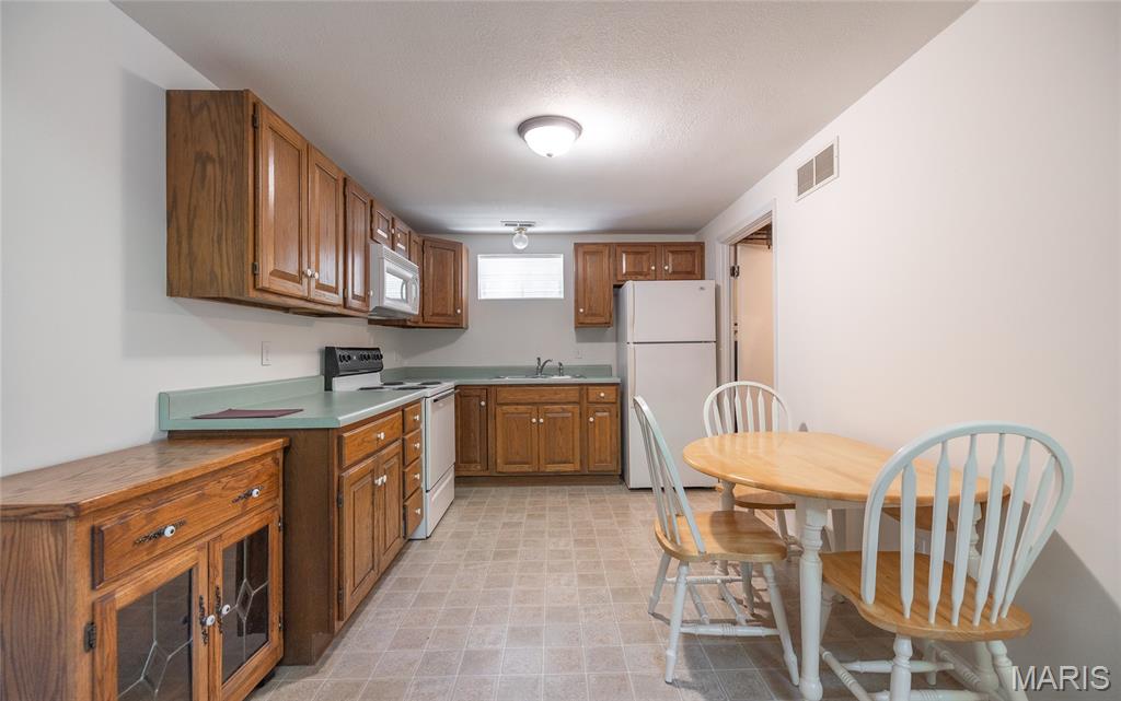 2034 Big Bear Road Cuba, MO 65453 - Photo 14 of 32