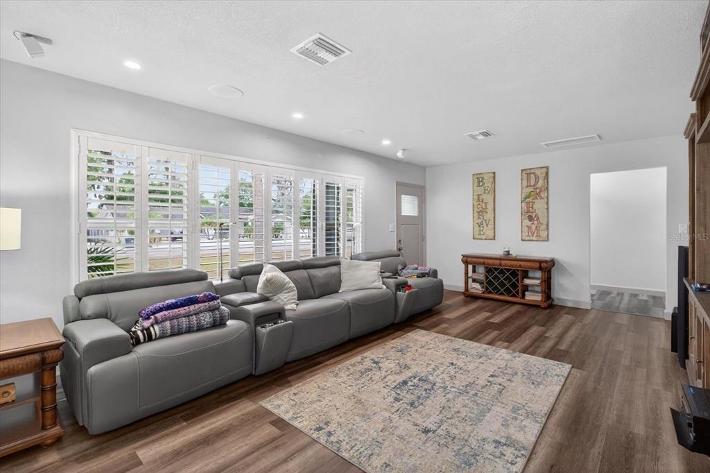 5539 Delaware Avenue New Port Richey, FL 34652 - Photo 20 of 95