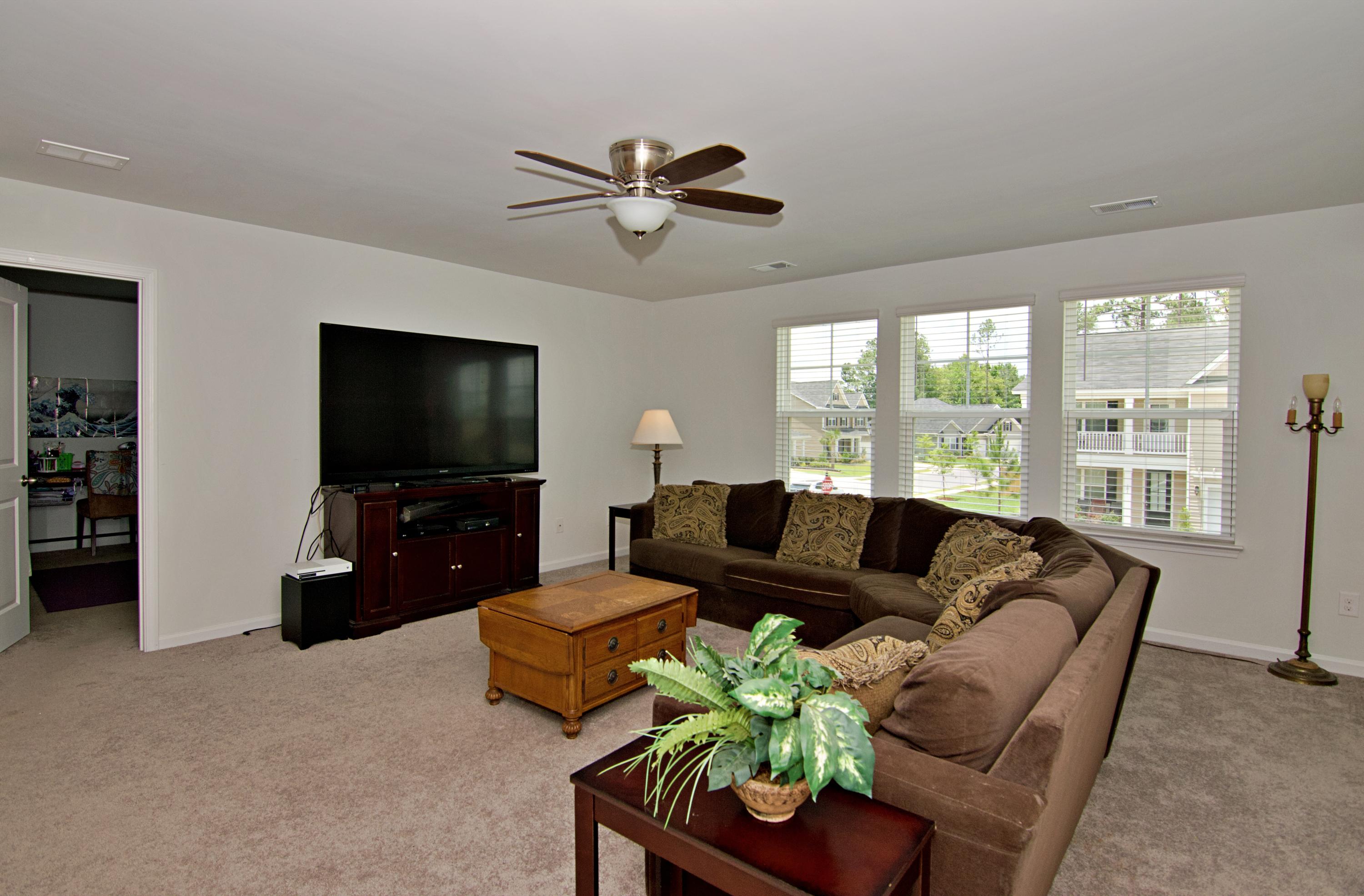 701 Kilarney Road Summerville, SC 29483 - Photo 15 of 29 Studio Room