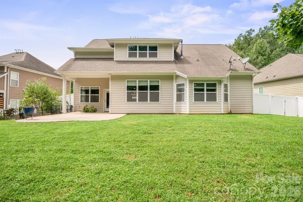 $669,000 | 8920 Lake Pines Drive, Cornelius, NC 28031