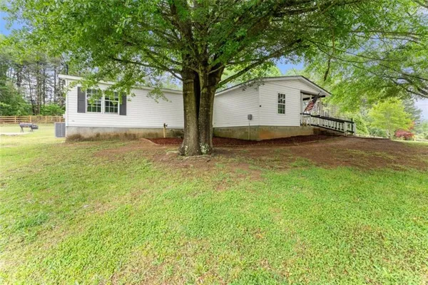 $244,900 | 1533 Scenic Drive, Toccoa, GA 30577
