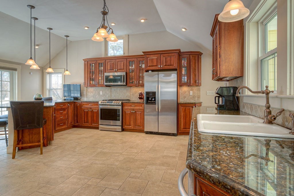 128 Main Street Upton, MA 01568 - Photo 3 of 42 Gallery Image 3