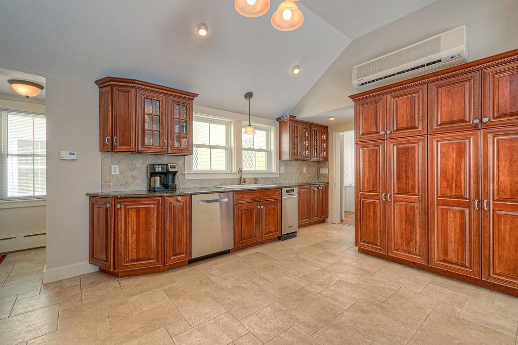 128 Main Street Upton, MA 01568 - Photo 8 of 42 Gallery Image 8