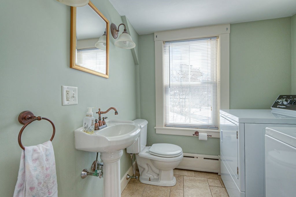 128 Main Street Upton, MA 01568 - Photo 9 of 42 Gallery Image 9