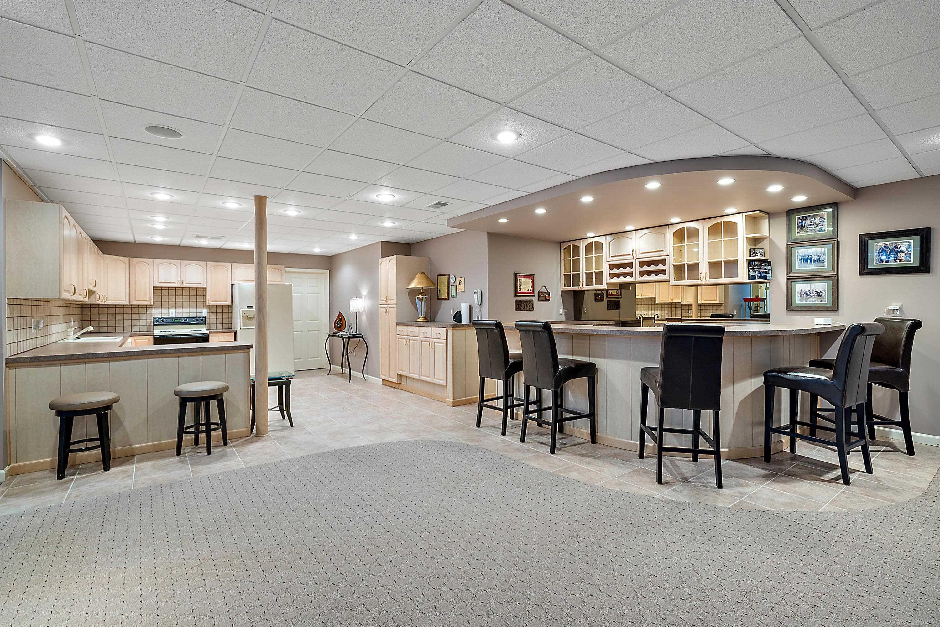 555 Lake Shore Road Grosse Pointe, MI 48236 - Photo 72 of 94 50164218-FD787075-CDA0-4490-9409-7EE2C85E5411.JPG