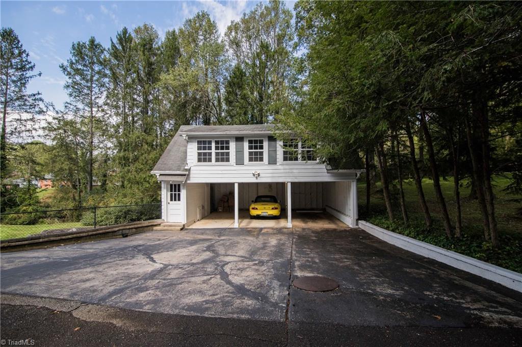 125 Jackson Road Mount Airy, NC 27030 - Photo 21 of 28 Gallery Image 21