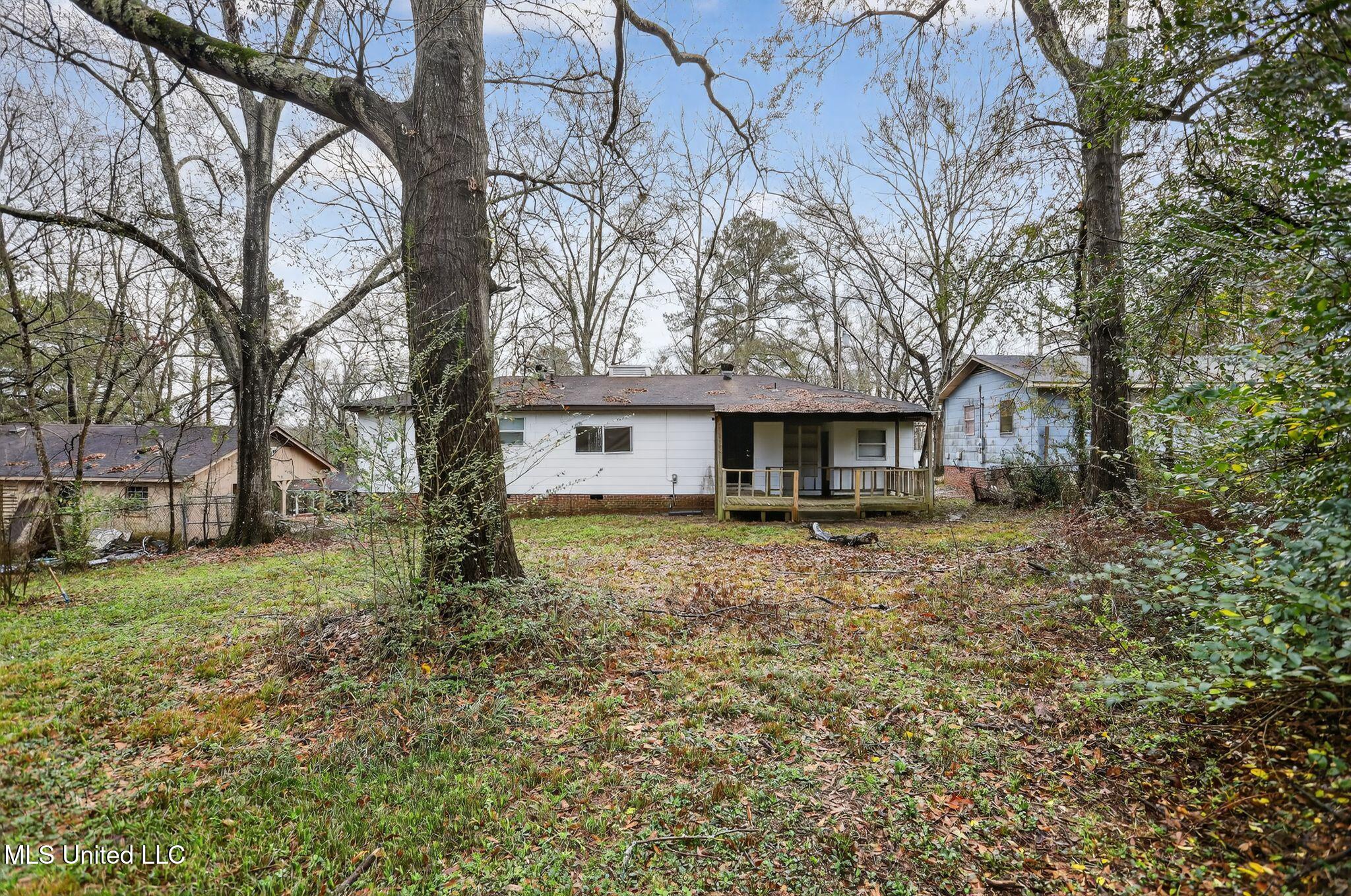 2815 Tara Road Jackson, MS 39212 - Photo 33 of 37 02_2815_Tara_Rd_Jackson_MS_39212-Exterio
