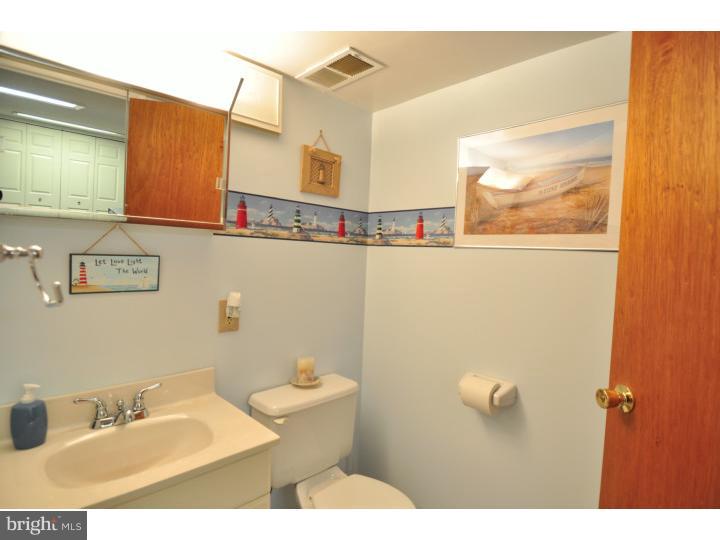 260 Lynn Road Ridley Park, PA 19078 - Photo 17 of 25 Half Bath
