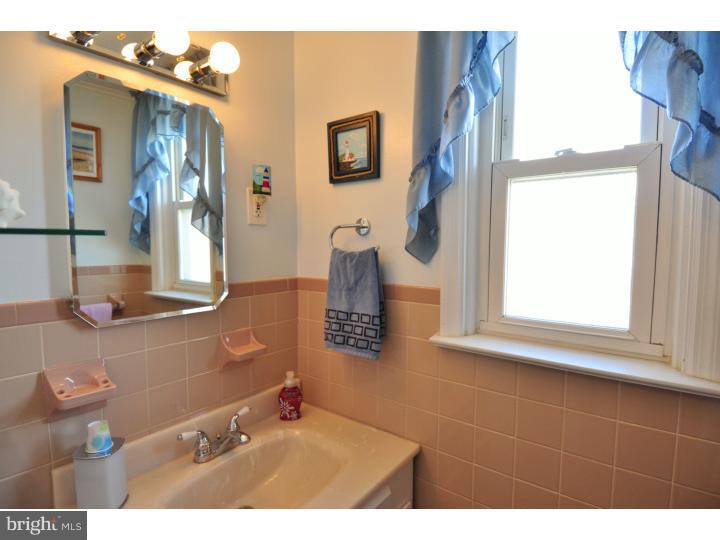 260 Lynn Road Ridley Park, PA 19078 - Photo 25 of 25 Bathroom