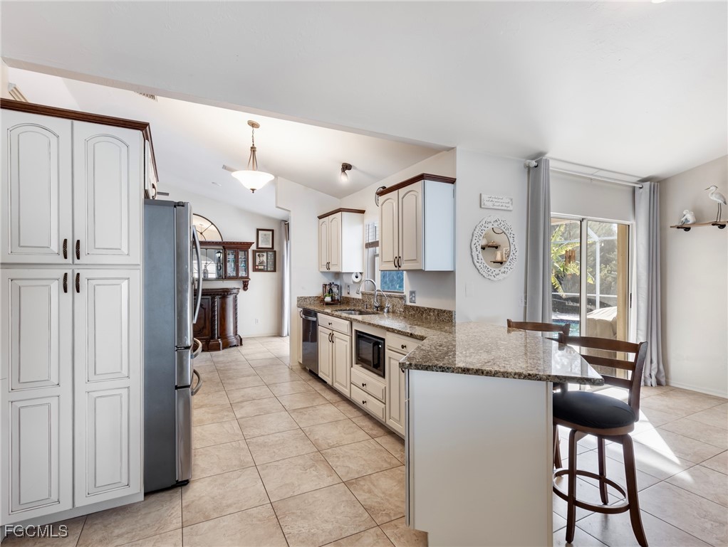 836 Southwest 23rd Street Cape Coral, FL 33991 - Photo 13 of 44