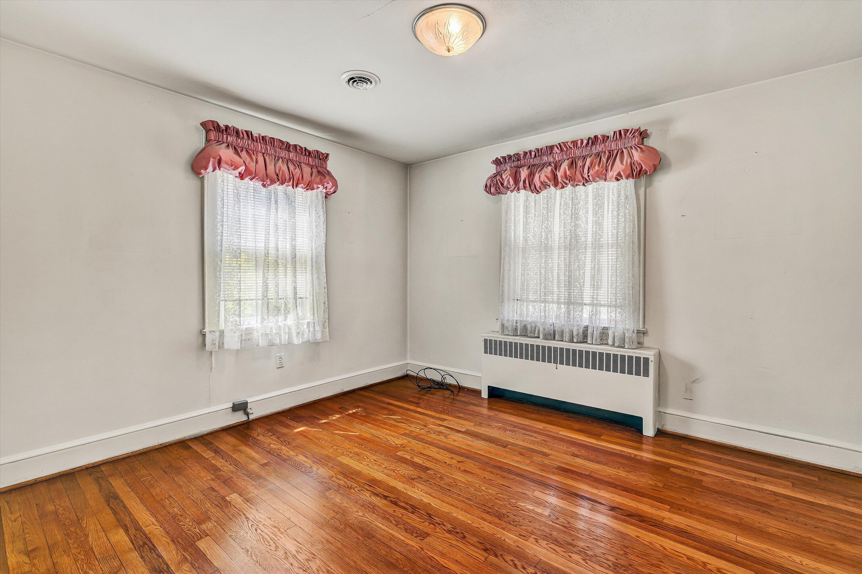 1822 Arden Road Southwest Roanoke, VA 24015 - Photo 12 of 32 12-SGM-09207