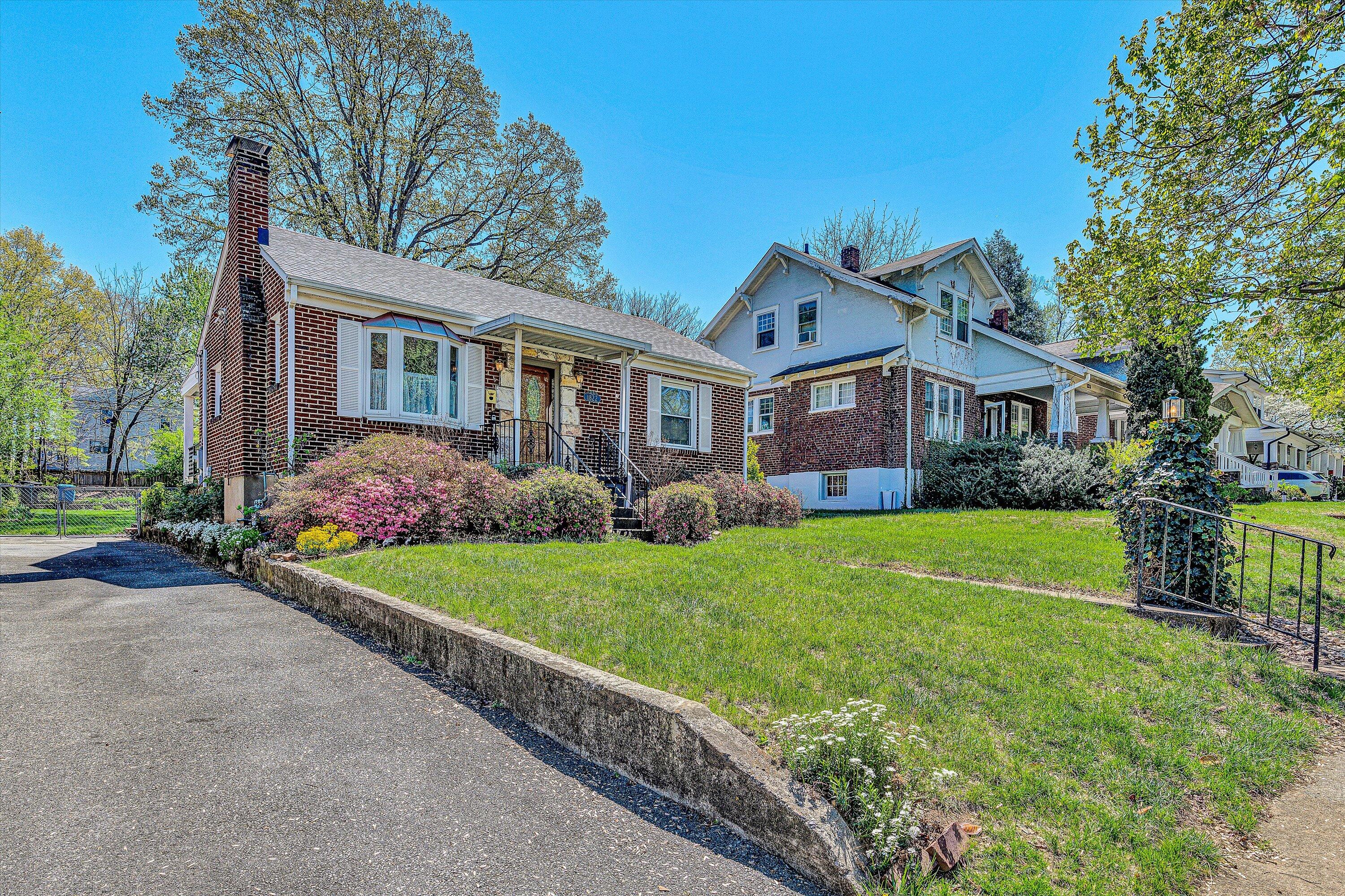 1822 Arden Road Southwest Roanoke, VA 24015 - Photo 3 of 32 01-SGM-09150