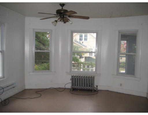 17-19 Sullivan Street Springfield, MA 01104 - Photo 4 of 6