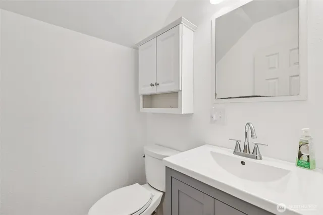 $575,000 | 3222 Kromer Avenue, Everett, WA 98201