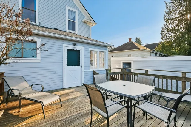 $575,000 | 3222 Kromer Avenue, Everett, WA 98201