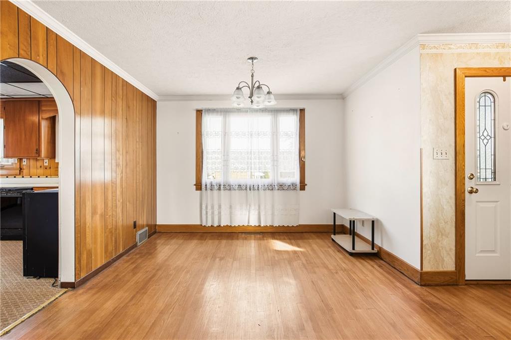 372 Lincoln Street Somerset, PA 15501 - Photo 14 of 50 a view of empty room with wooden floor and fan