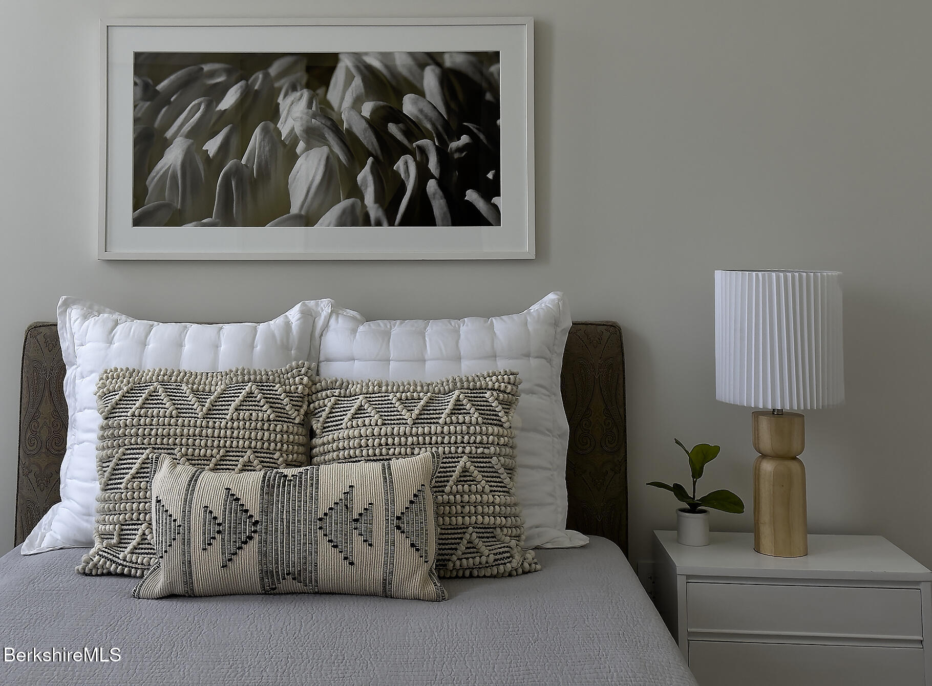 1 River Run Road, Unit 1 Williamstown, MA 01267 - Photo 7 of 15 a view of painting on the wall